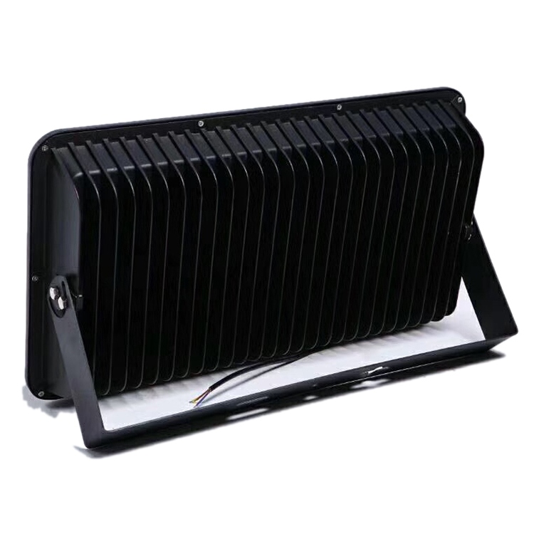 Светодиодный прожектор Led Favourite cob 700w 85 -245v В2