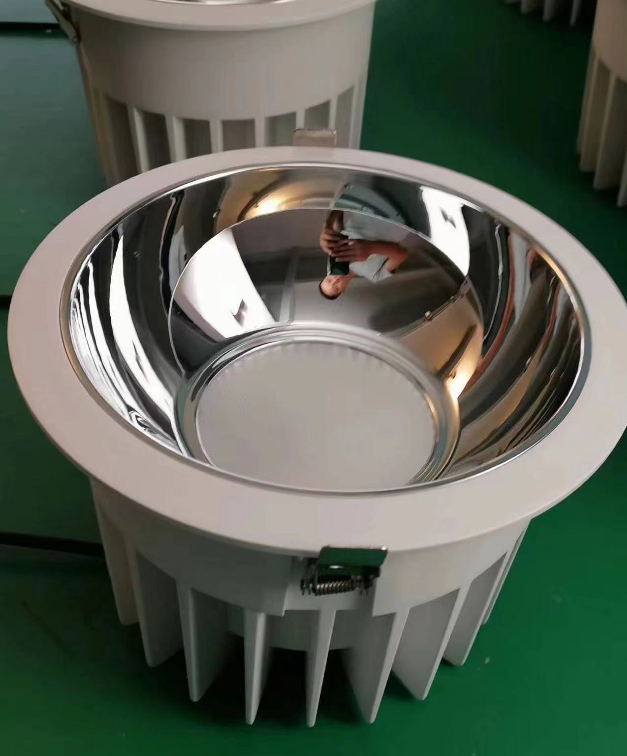 Светодиодный светильник Led Favourite Downlight Cob02 D220 60W 85-265V
