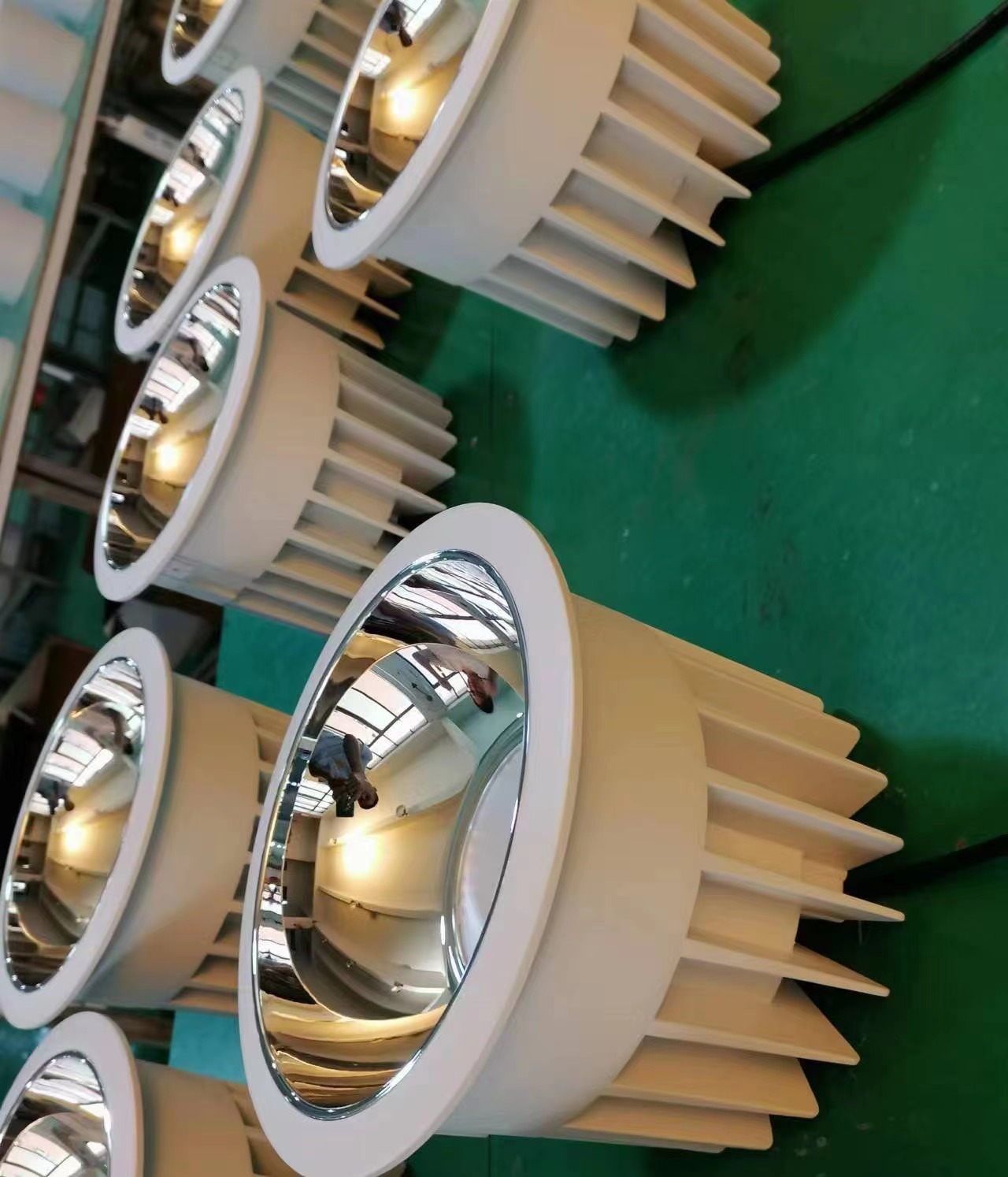 Светодиодный светильник Led Favourite Downlight Cob02 D220 60W 85-265V